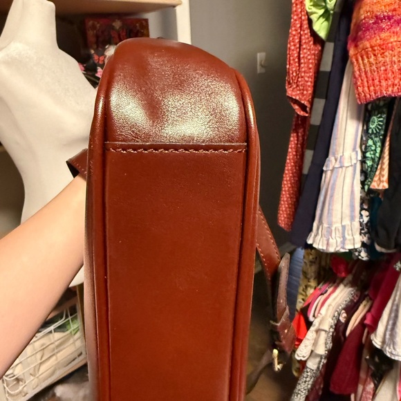 Patricia Nash Emeline Crossbody leather crossbody bag - Picture 8 of 17